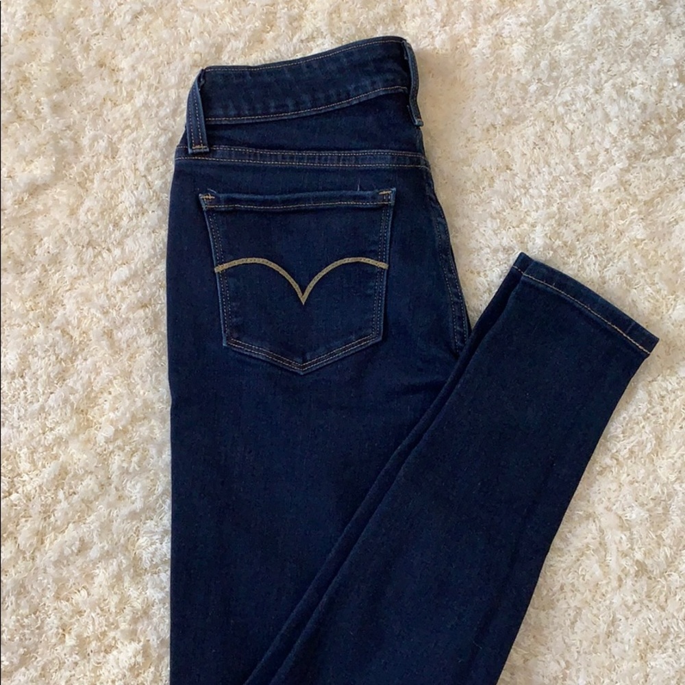 Jeans - Picture 2 of 3